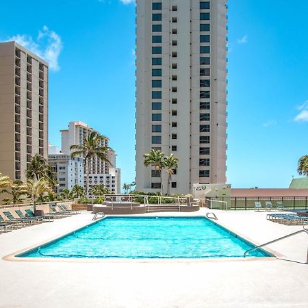 Upscale Penthouse With Ocean Views - Free Parking Apartment Honolulu Exterior photo